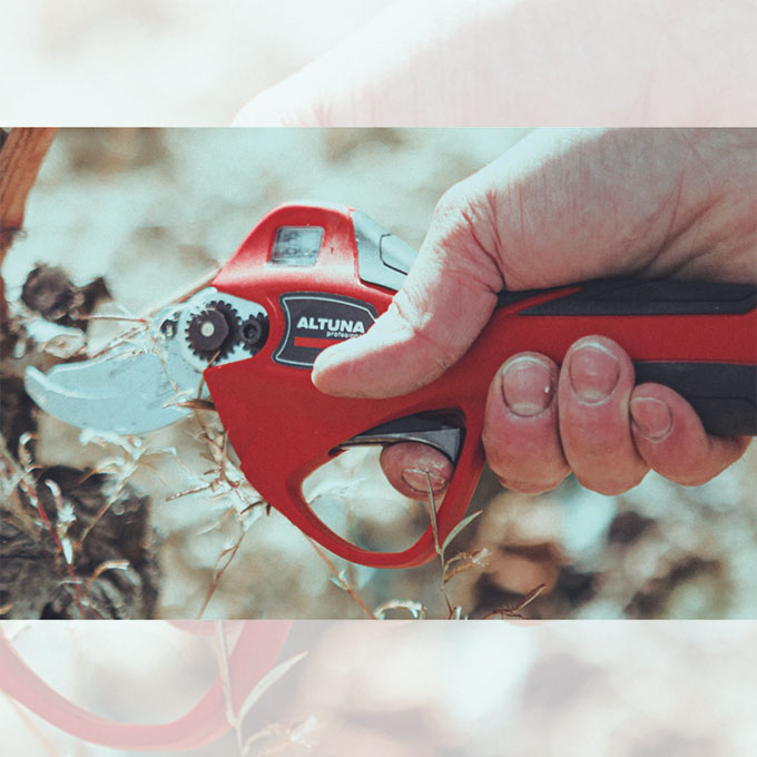 Akku-Gartenschere ALTUNA AB37 TITANIUM